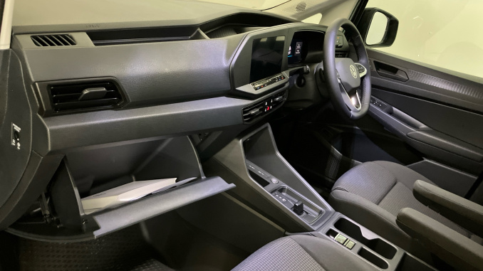 Volkswagen Caddy Cargo C20 Petrol 1.5 eHybrid 150 Commerce Pro Van DSG [Assist] - Image 41